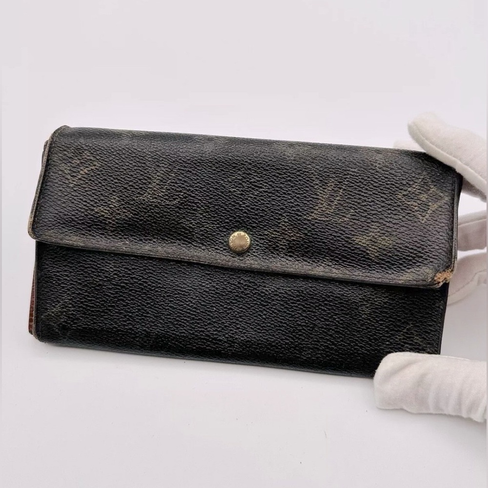 AUTHENTIC Louis Vuitton Monogram Sarah Long Trifold Wallet